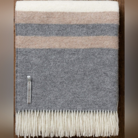 Alicia Adams Alpaca Canyon Throw Blanket - Picture 14 of 14